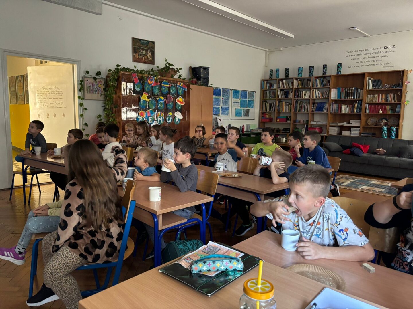 571710275_1247871477361497_8133447710146645079_n