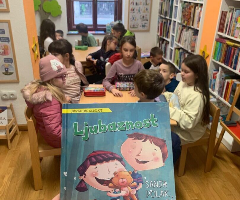 Slični, a različiti