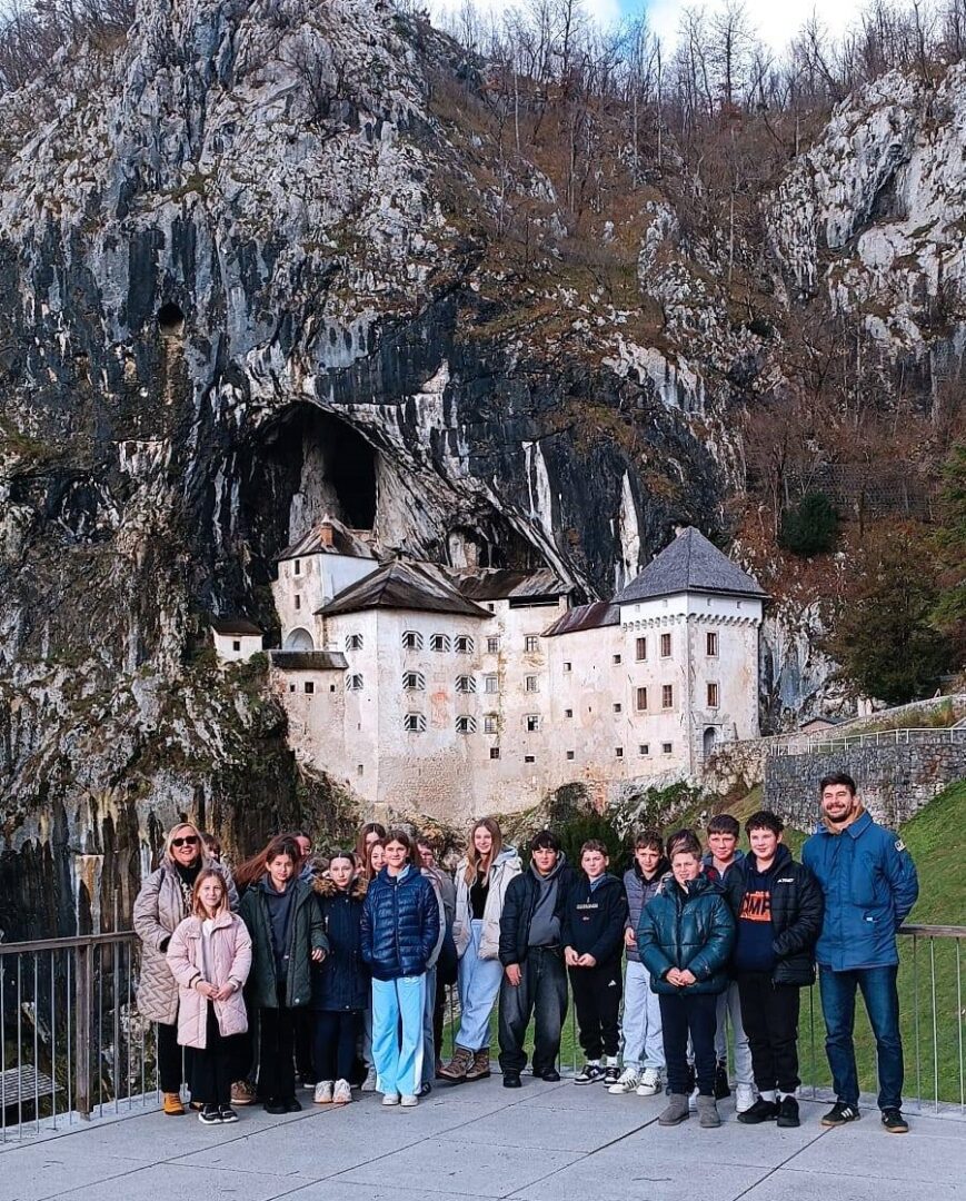 590074383_1272320478249930_351039302371674931_n