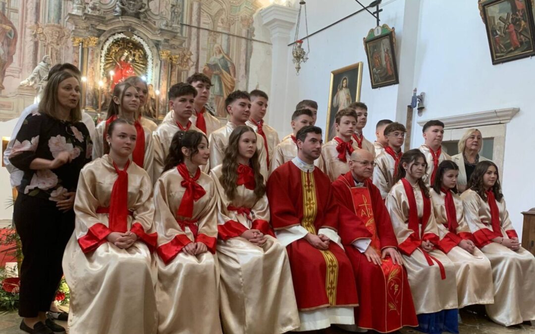 Čestitke krizmanicima!